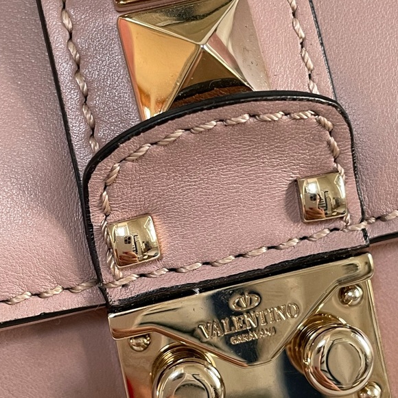 Valentino Handbag - Picture 12 of 14
